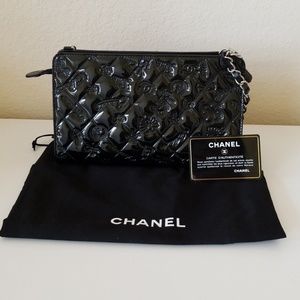 Chanel patent leather clutch